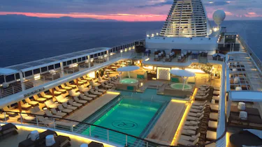 Seven Seas Grandeur, Panama Canal