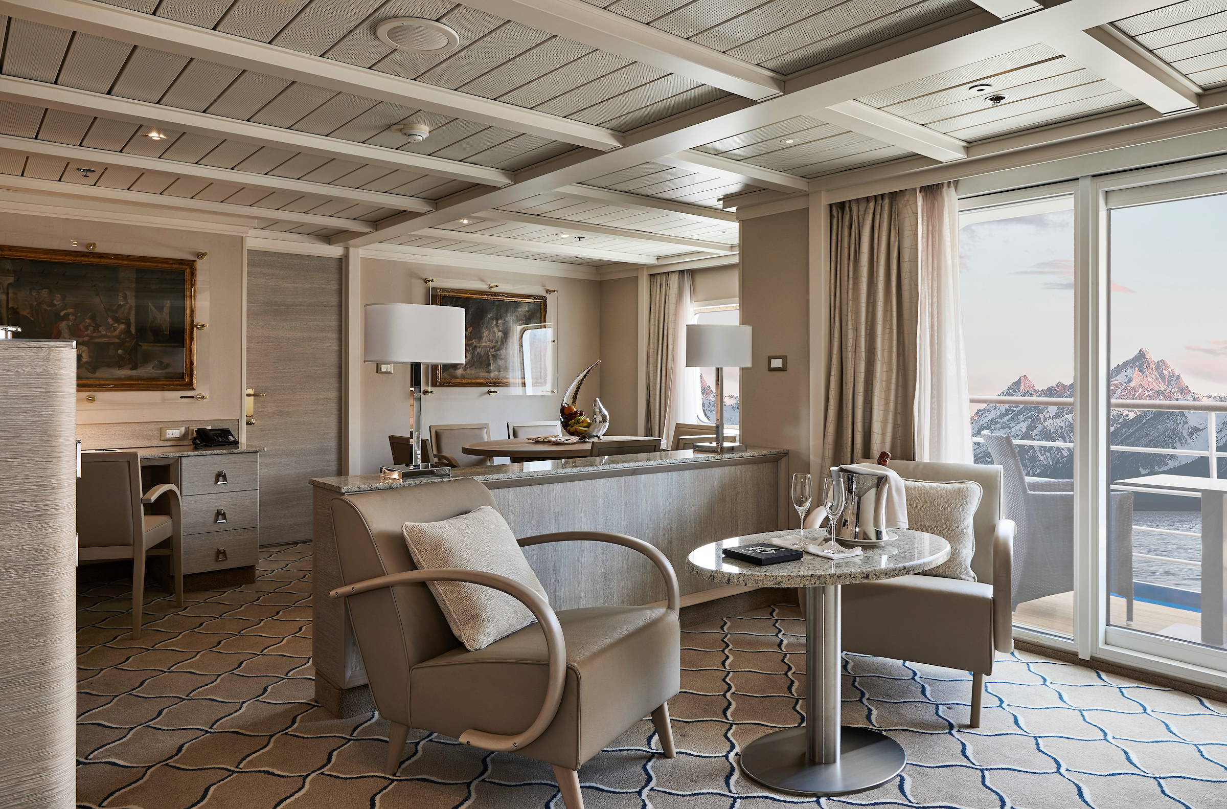 SUITE