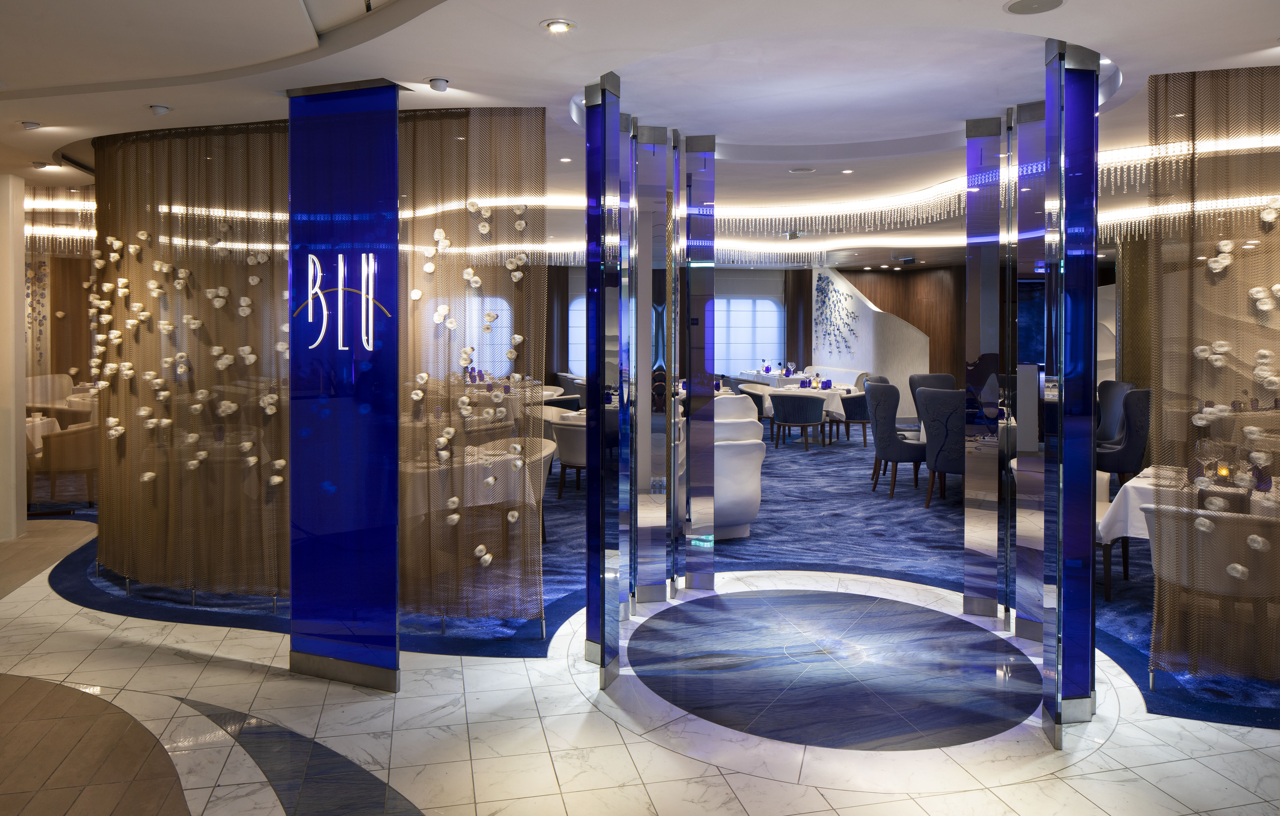 Restaurant Blu is exclusively for Aquaclass cabin guests. Blu serves healthy gourmet food
