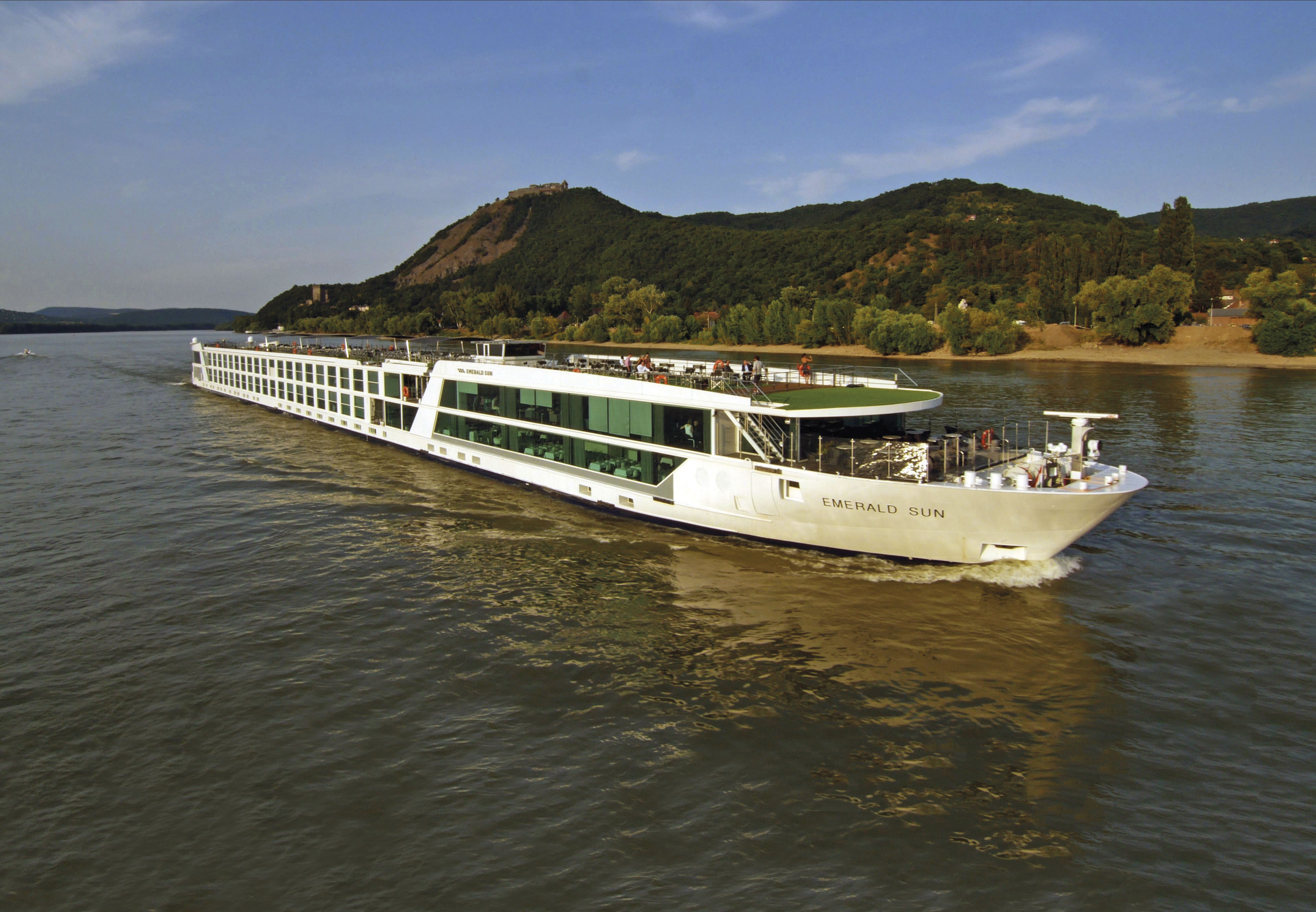 Emerald Sun, Danube River