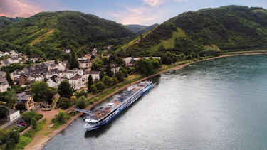 TUI Maya, Danube River