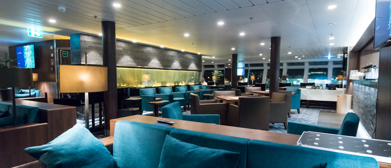 Explorer Bar Panorama Lounge