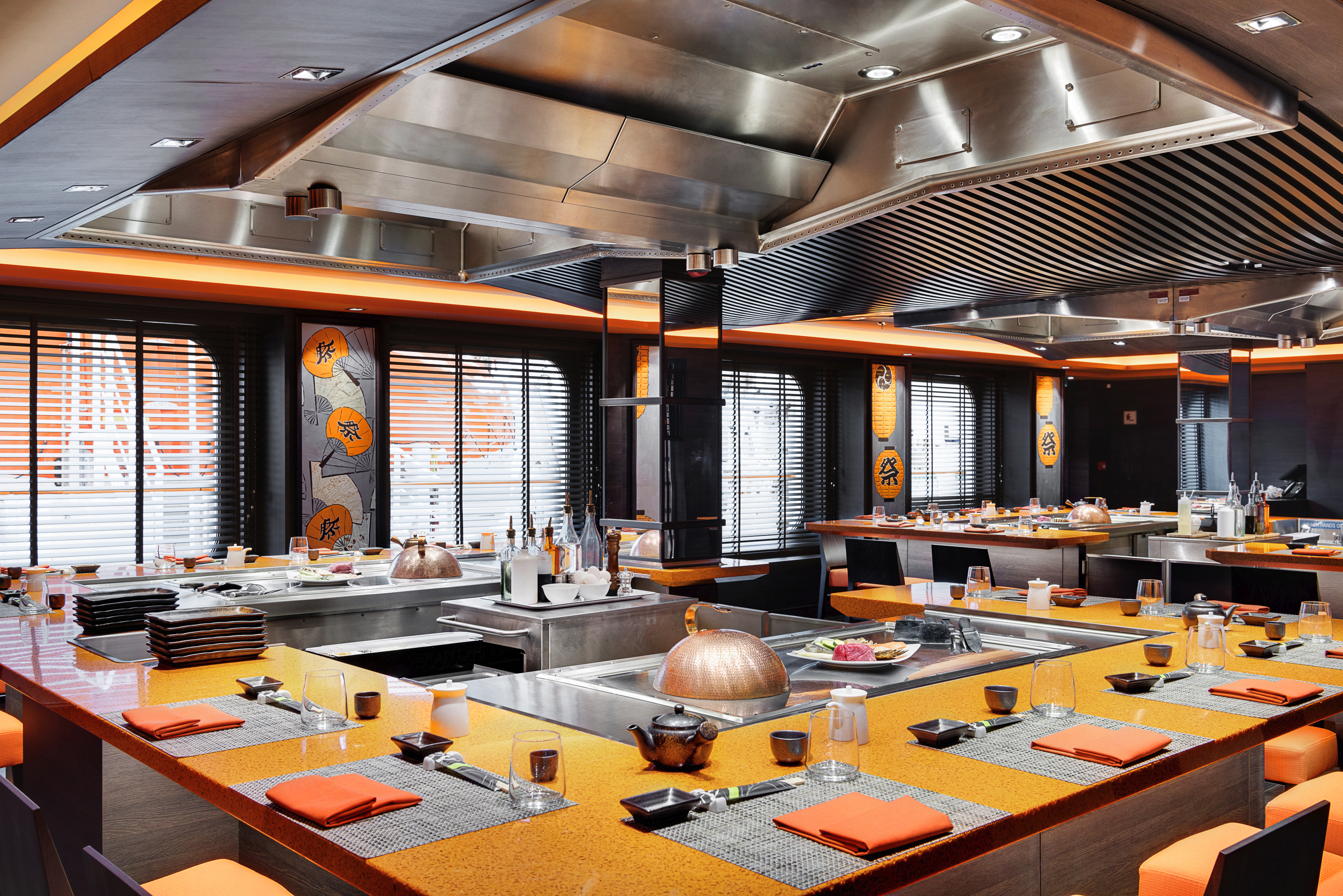 The sushi and teppanyaki restaurant Kaito