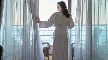 Aurelia, World Cruise