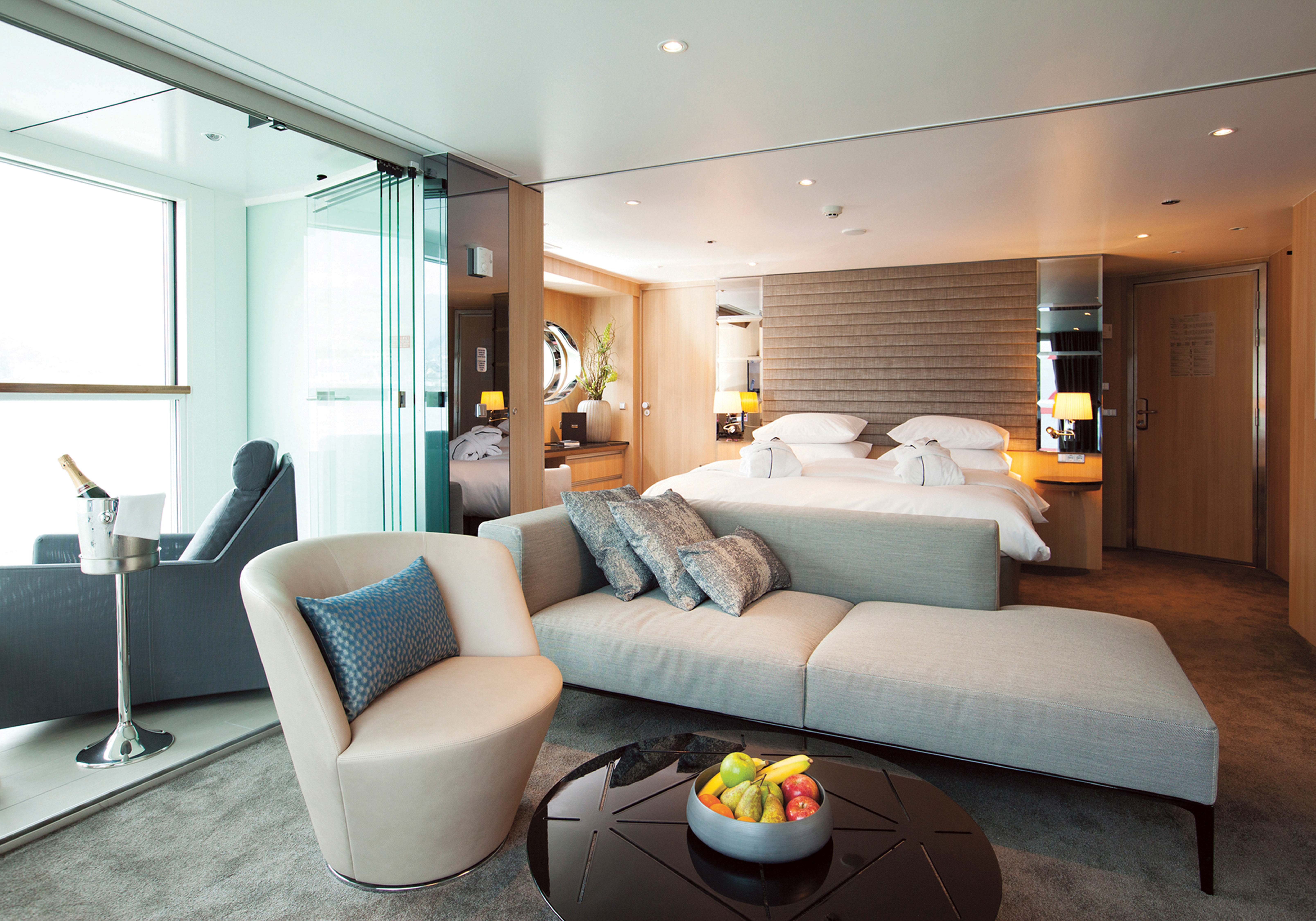 SUITE