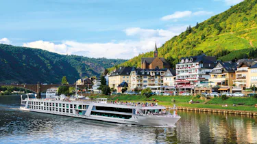 Emerald Luna, Rhine River