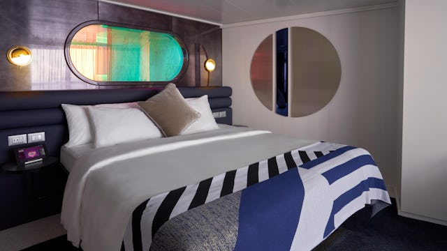 Resilient Lady Seriously Suite Cabin Accomodation Stateroom