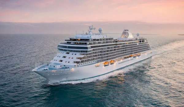 SUITE UPGRADES AND UP TO 25% OFF