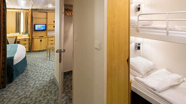 Liberty of the Seas Spacious Interior Cabin Stateroom