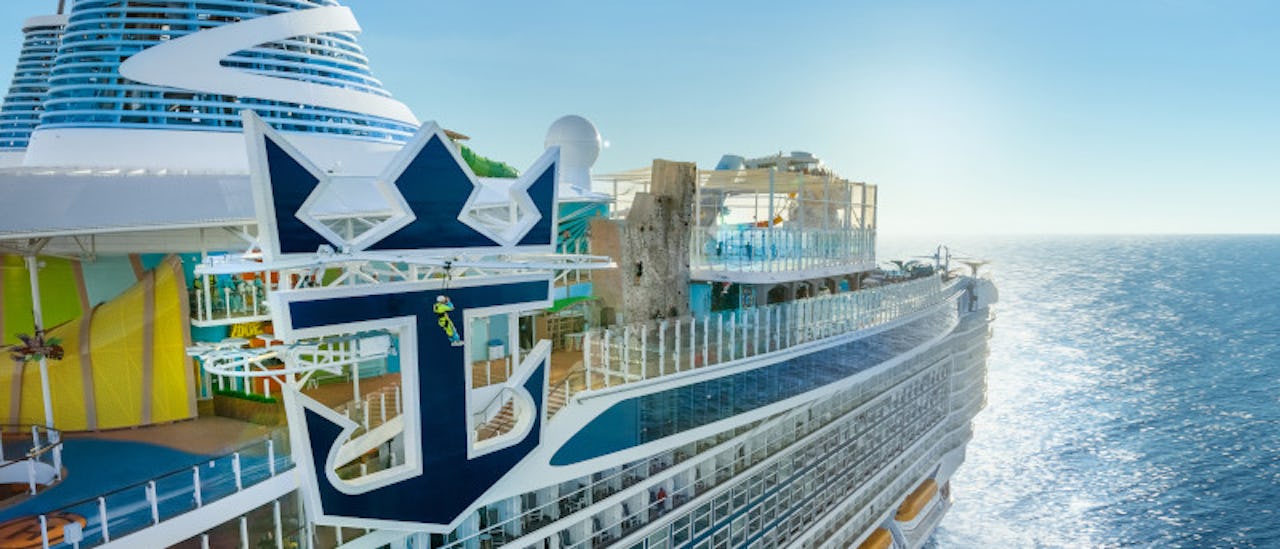 Icon of the Seas Crowns Edge