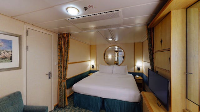 Mariner of the Seas Interior Stateroom