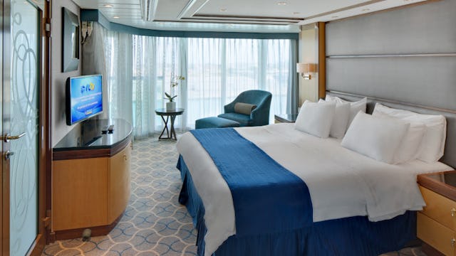 Jewel of the Seas Royal Suite