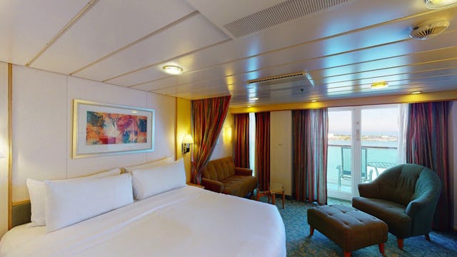 Mariner of the Seas Junior Suite