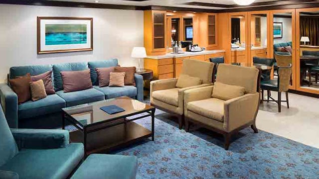 Oasis-of-the-Seas-Owners-Suite