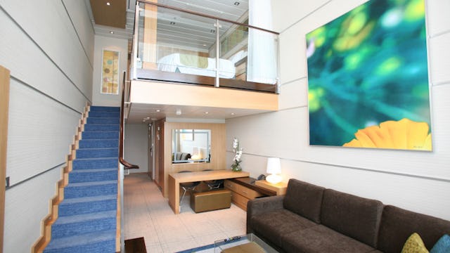 Oasis of the Seas Crown Loft Suite