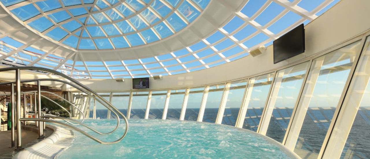 Oasis of the Seas Solarium