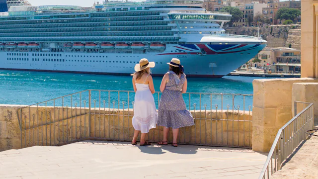 P&O Cruises | Fly Cruises