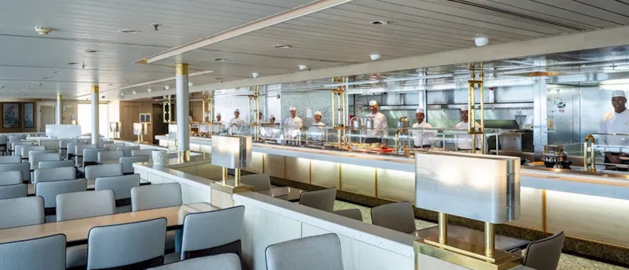 Renaissance Bell-Ile Buffet Restaurant