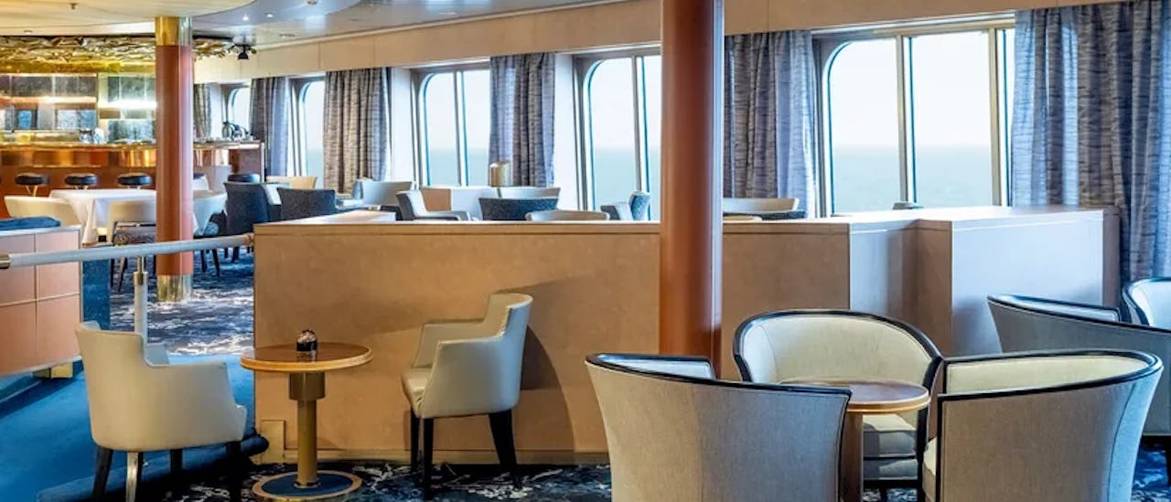 Renaissance Ocean Bar