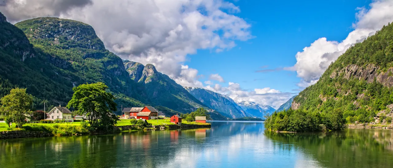 P&O Norwegian Fjords Cruises