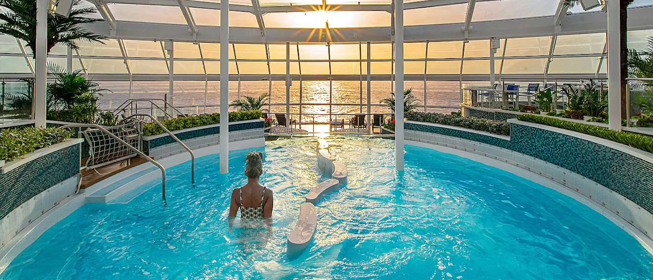 Grandeur of the Seas Solarium