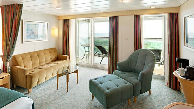 Freedom of the Seas Junior Suite Cabin Stateroom