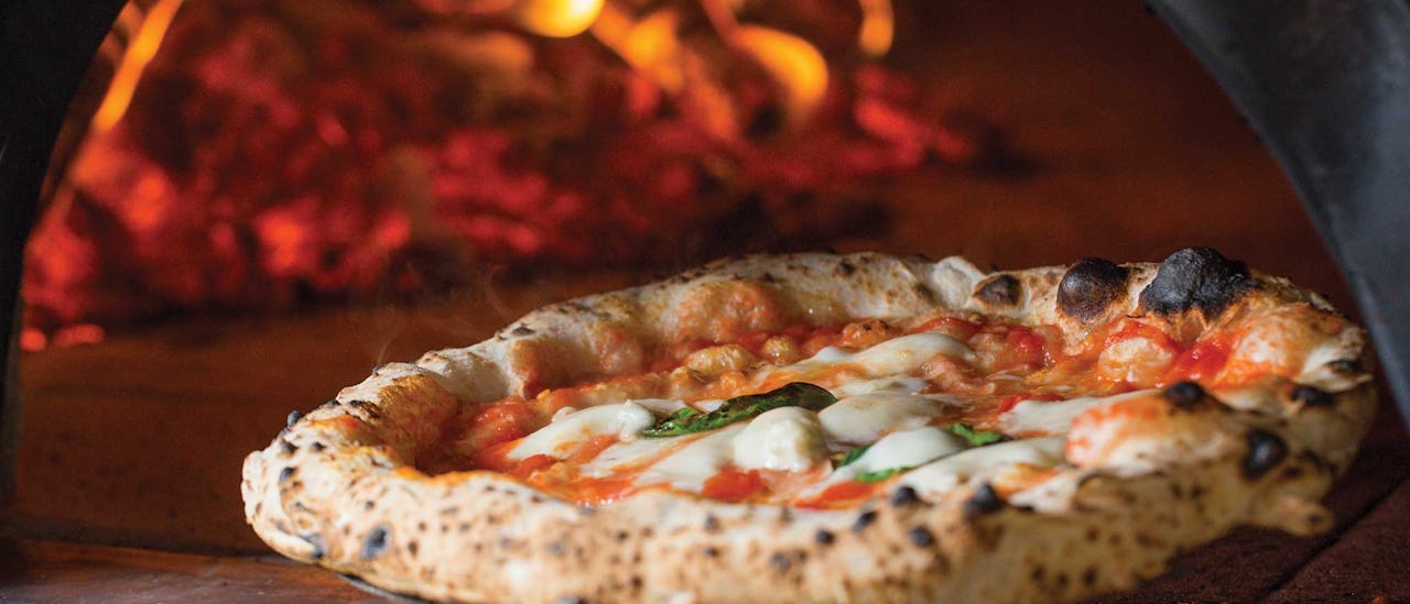 Poolside Pizzeria and Grill
