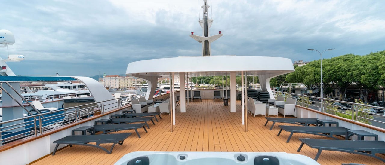 MS Adriatic Sky Sun Deck