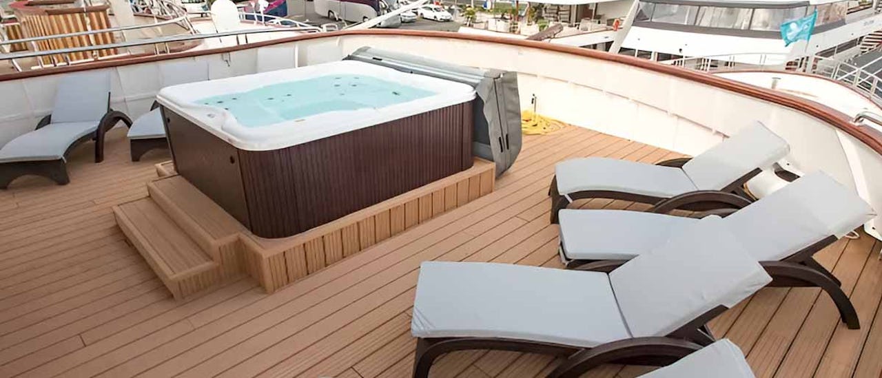 MS Adriatic Sun's sun deck