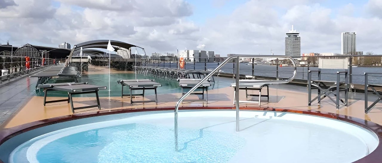 MS Emily Bronte Sun Deck