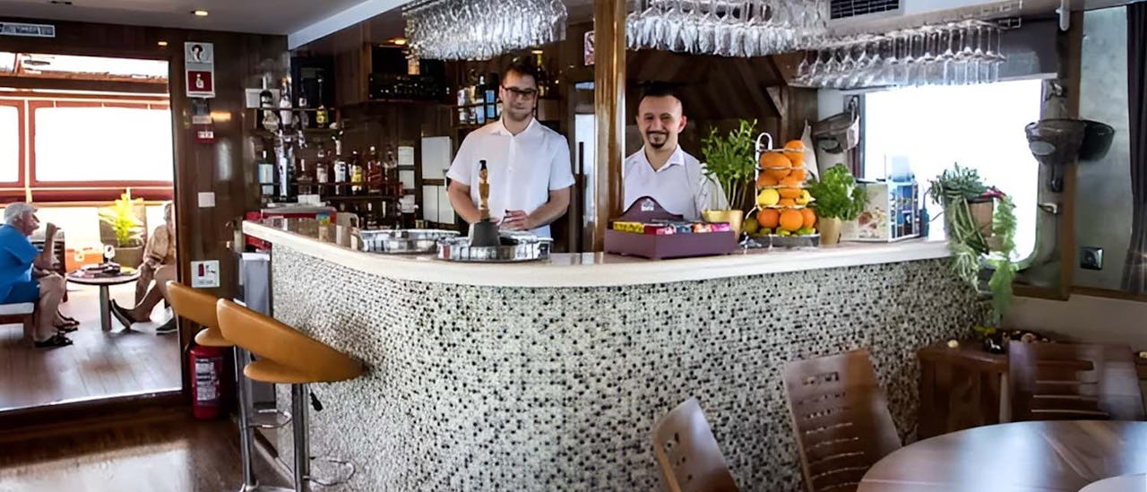 MS Il Mare Bar