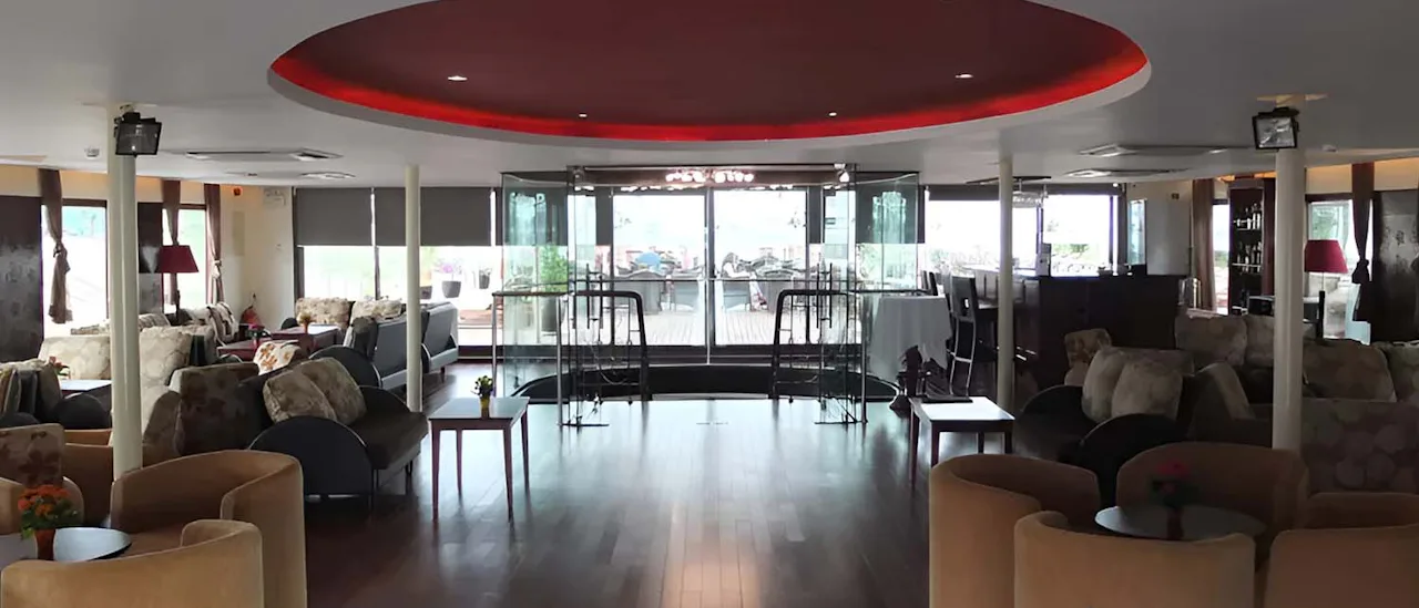 RV La Marguerite Saigon Lounge