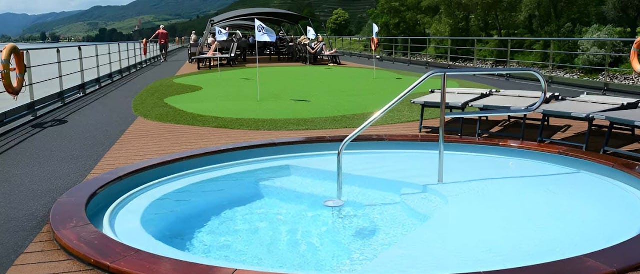 MS William Wordsworth Sun Deck