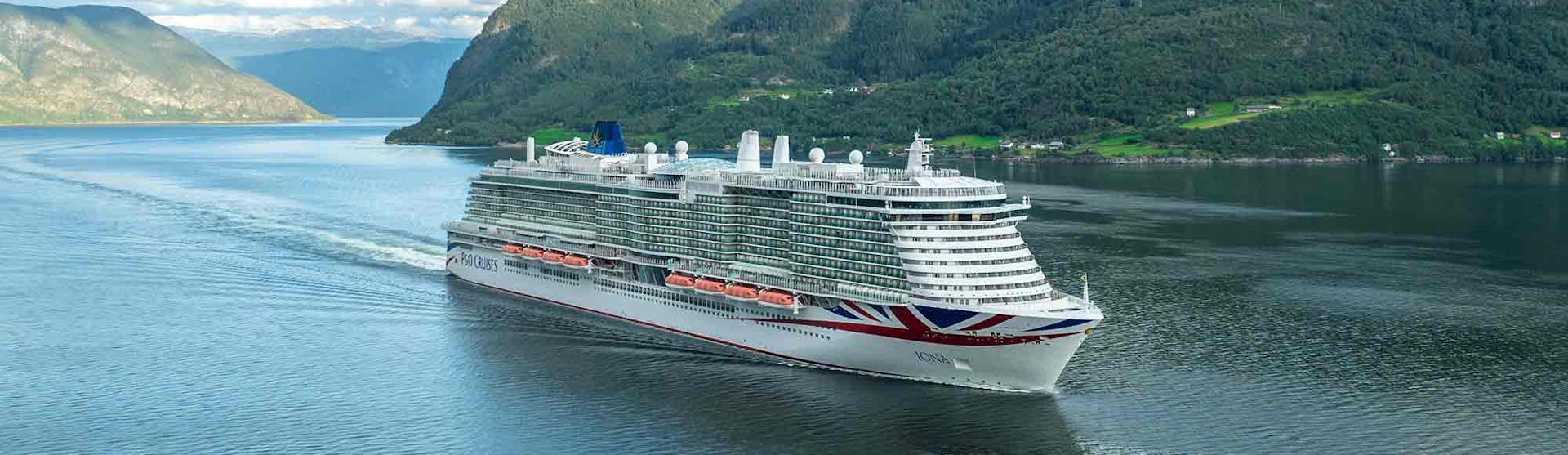 Iona cruise ship
