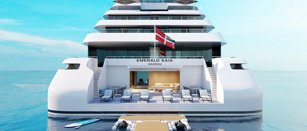 Emerald Kaia Marina Deck & Lounge