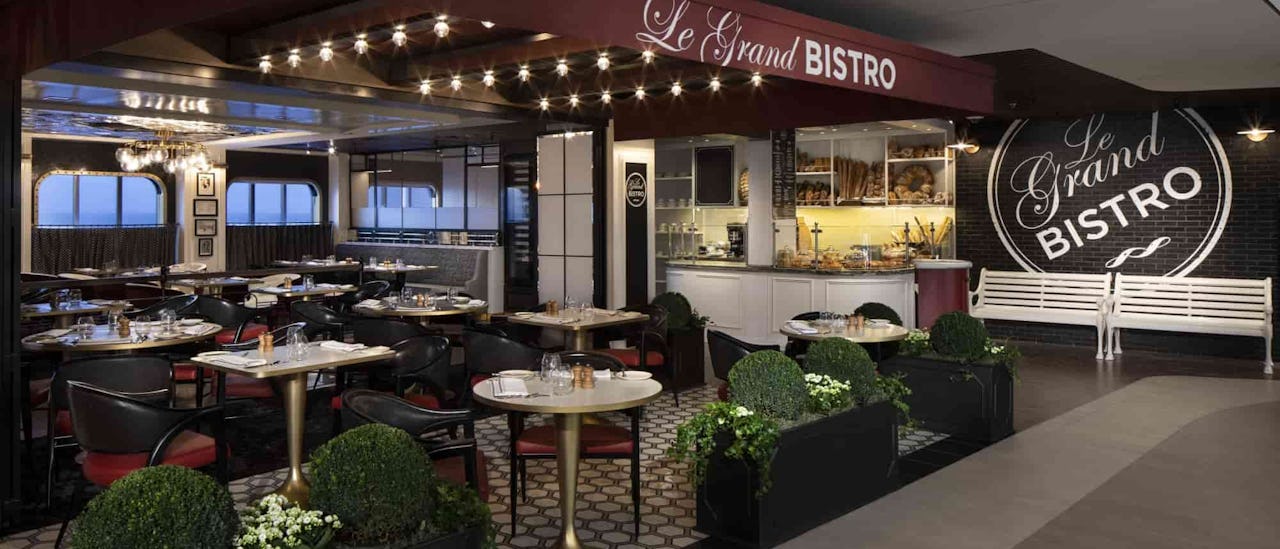 Le Grand Bistro