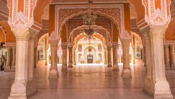 Golden Triangle & Silk Road Discovery with Exclusive Wendy Wu tour & Oceania cruise